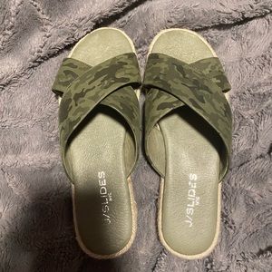 JSlides camo espadrille sandal